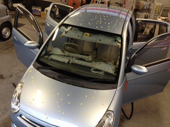 スバルR2雹害車両